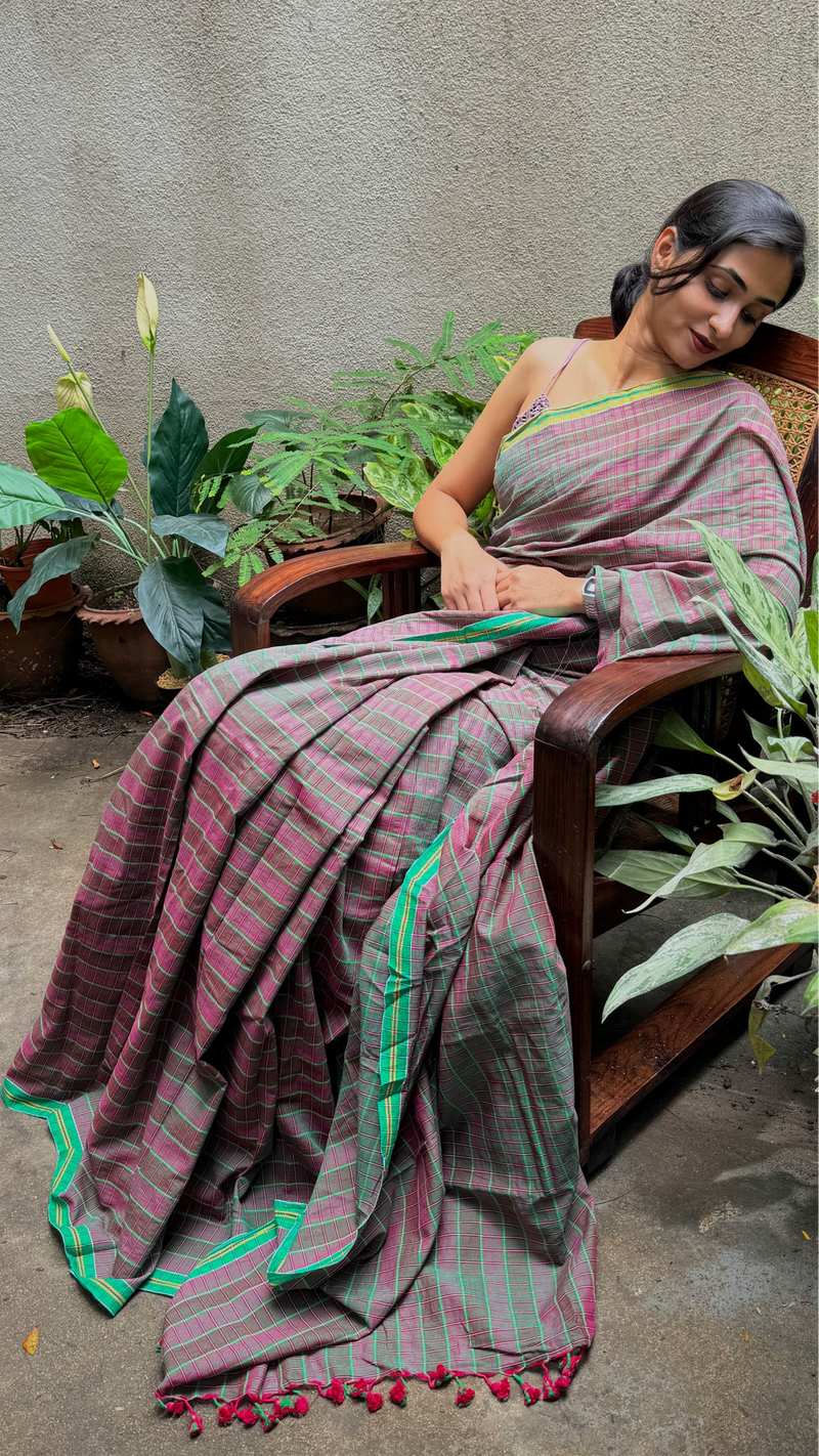 Double Shade Checks Handloom Cotton Saree